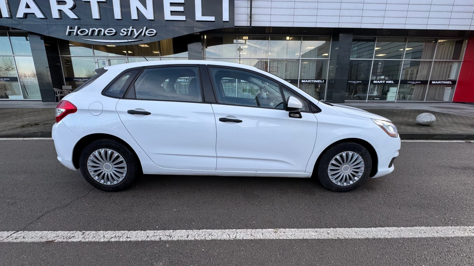 Citroen C4 ATTRACTION 1.6 HDI - изображение 2