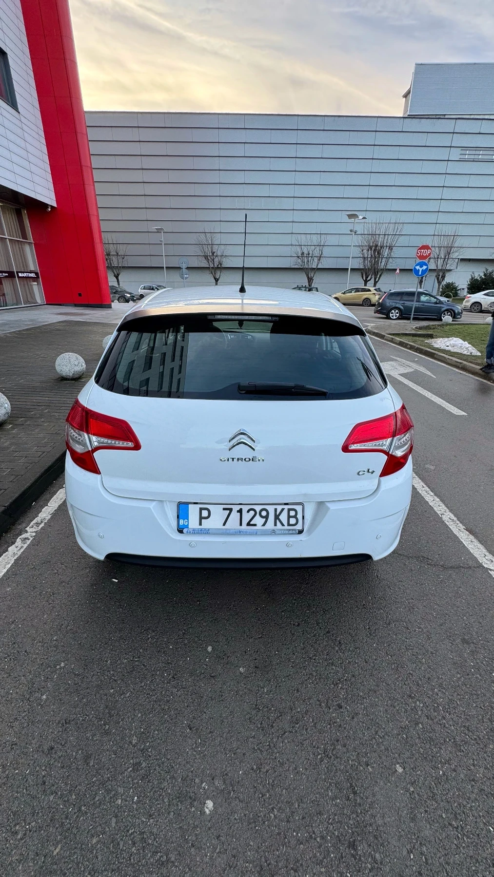 Citroen C4 ATTRACTION 1.6 HDI - изображение 4
