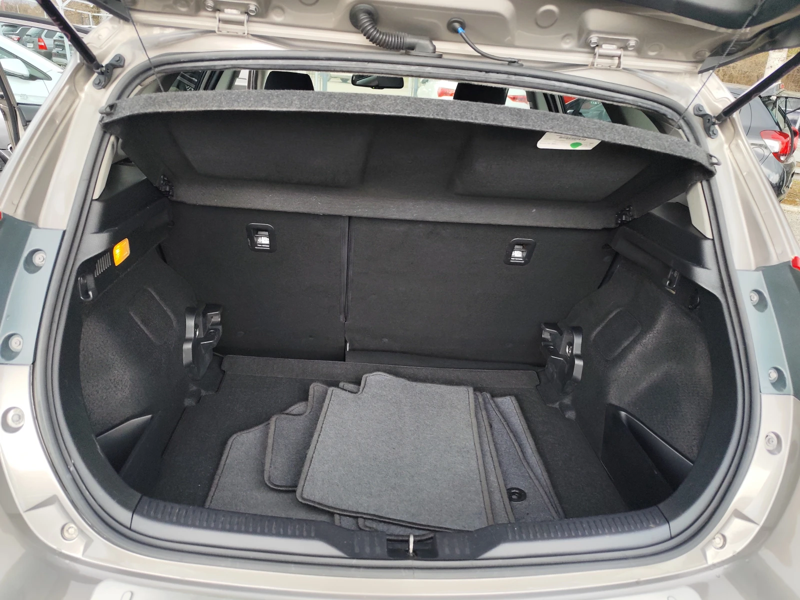 Toyota Auris 1.6D-4D* LED* EURO6B*  | Mobile.bg � ����������� 14