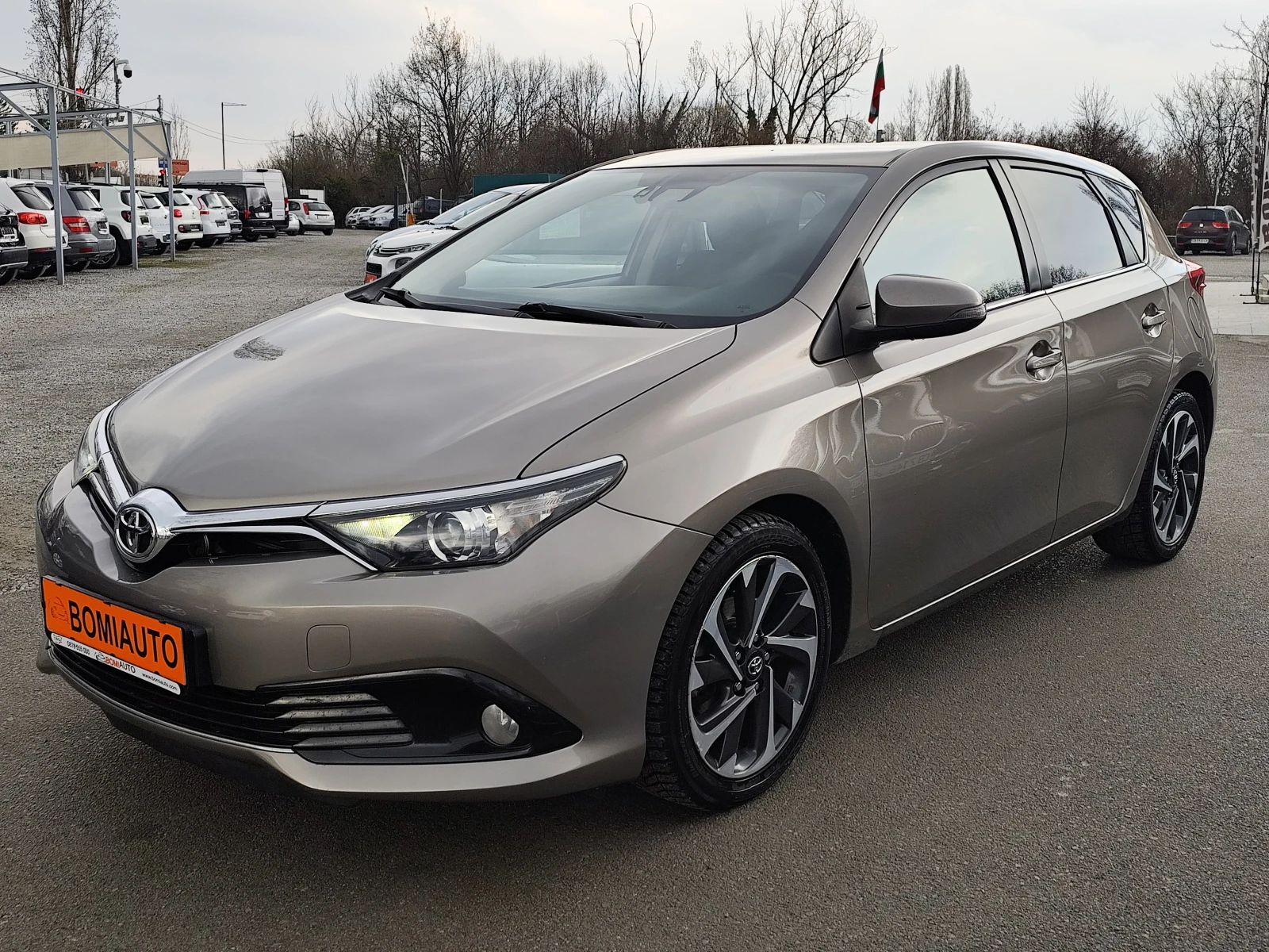 Toyota Auris 1.6D-4D* LED* EURO6B*  | Mobile.bg � ����������� 1