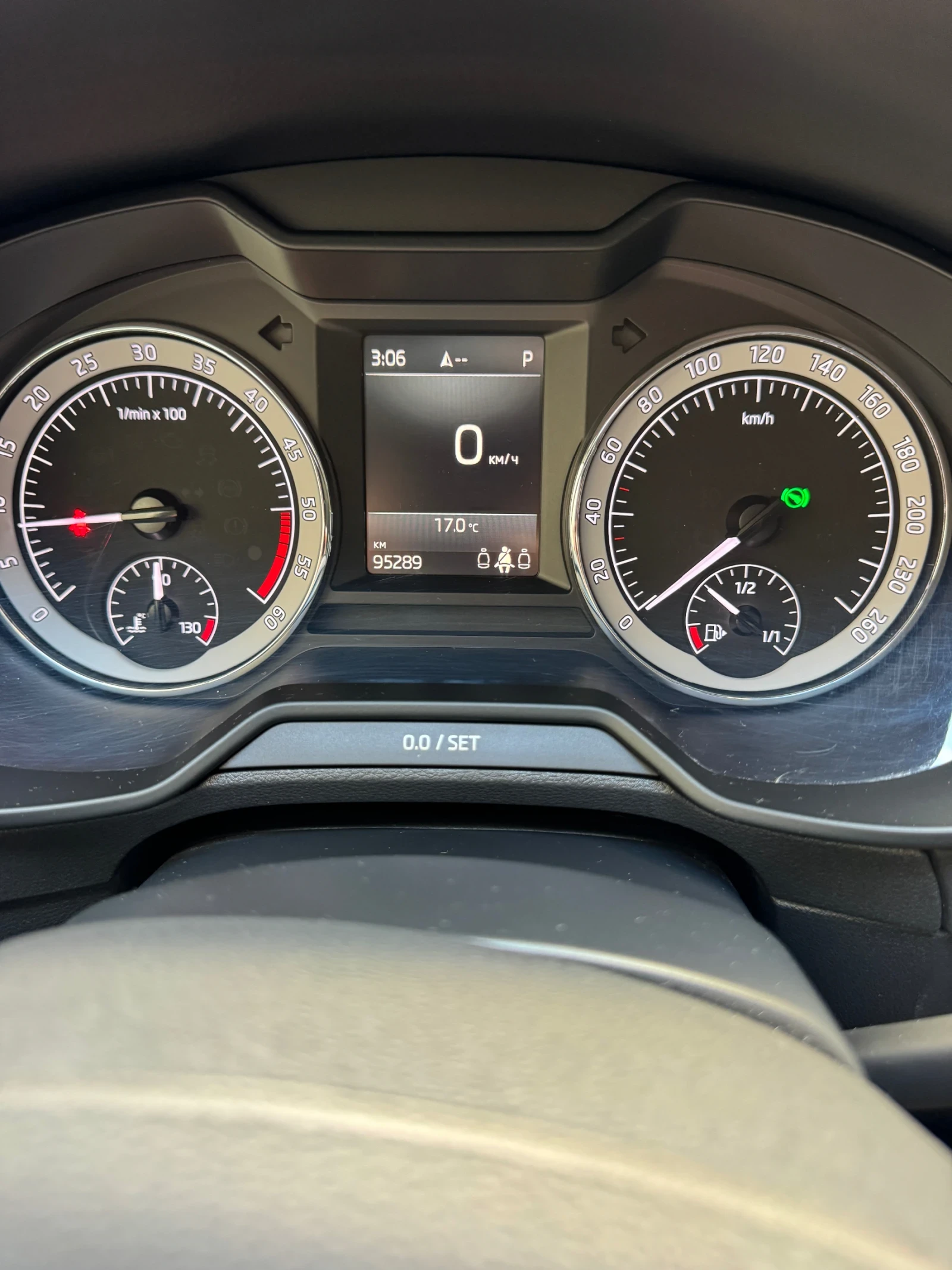 Skoda Octavia SCOUT, снимка 14 - Автомобили и джипове - 54622531