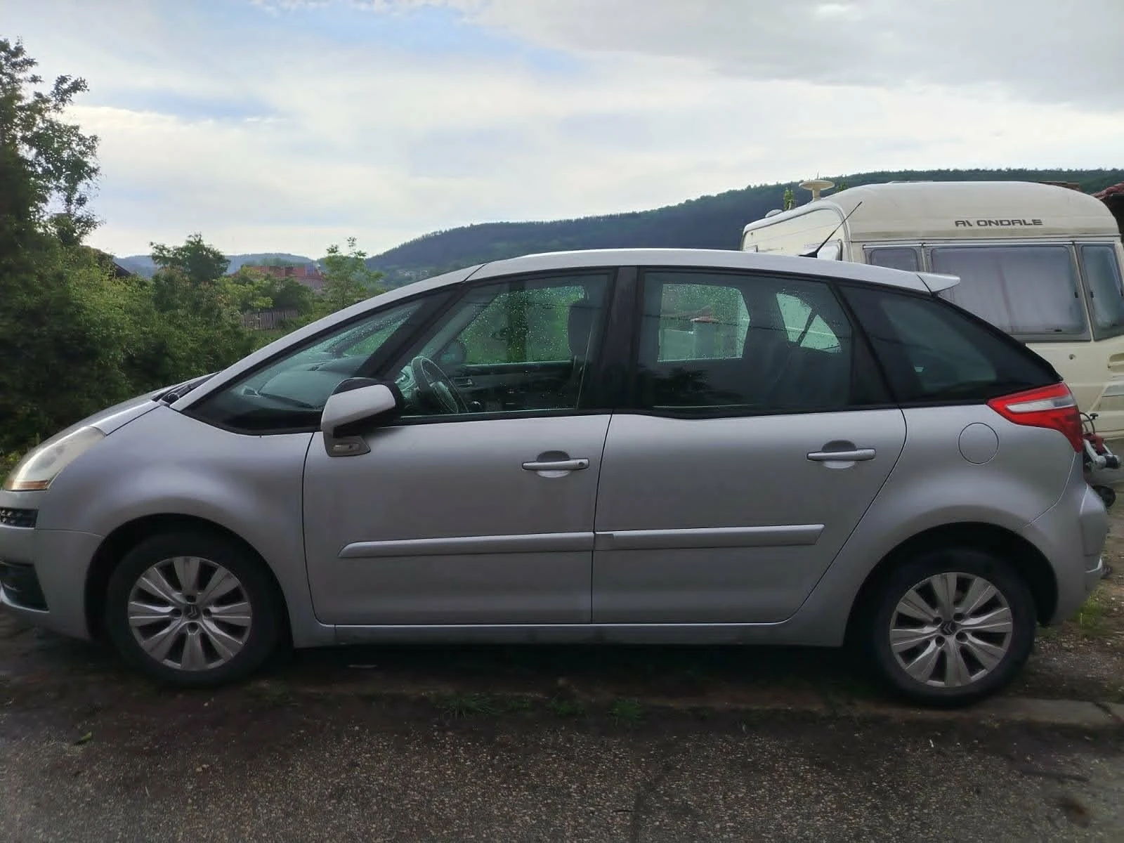 Citroen C4 Picasso, снимка 5 - Автомобили и джипове - 54649875