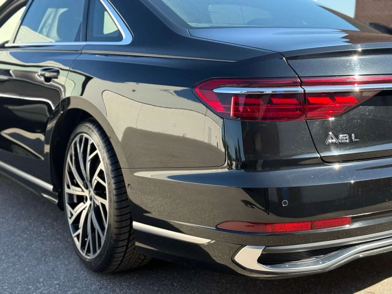 Audi A8 L * CARFAX * S LINE * B&O * 360 * ОБДУХВАНЕ, снимка 12 - Автомобили и джипове - 54916793
