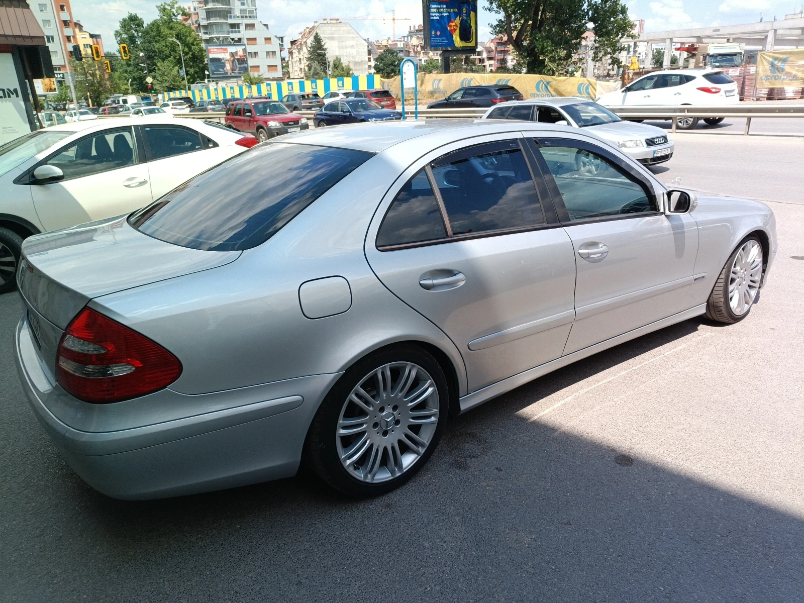Mercedes-Benz E 280 CDI, снимка 2 - Автомобили и джипове - 55105813