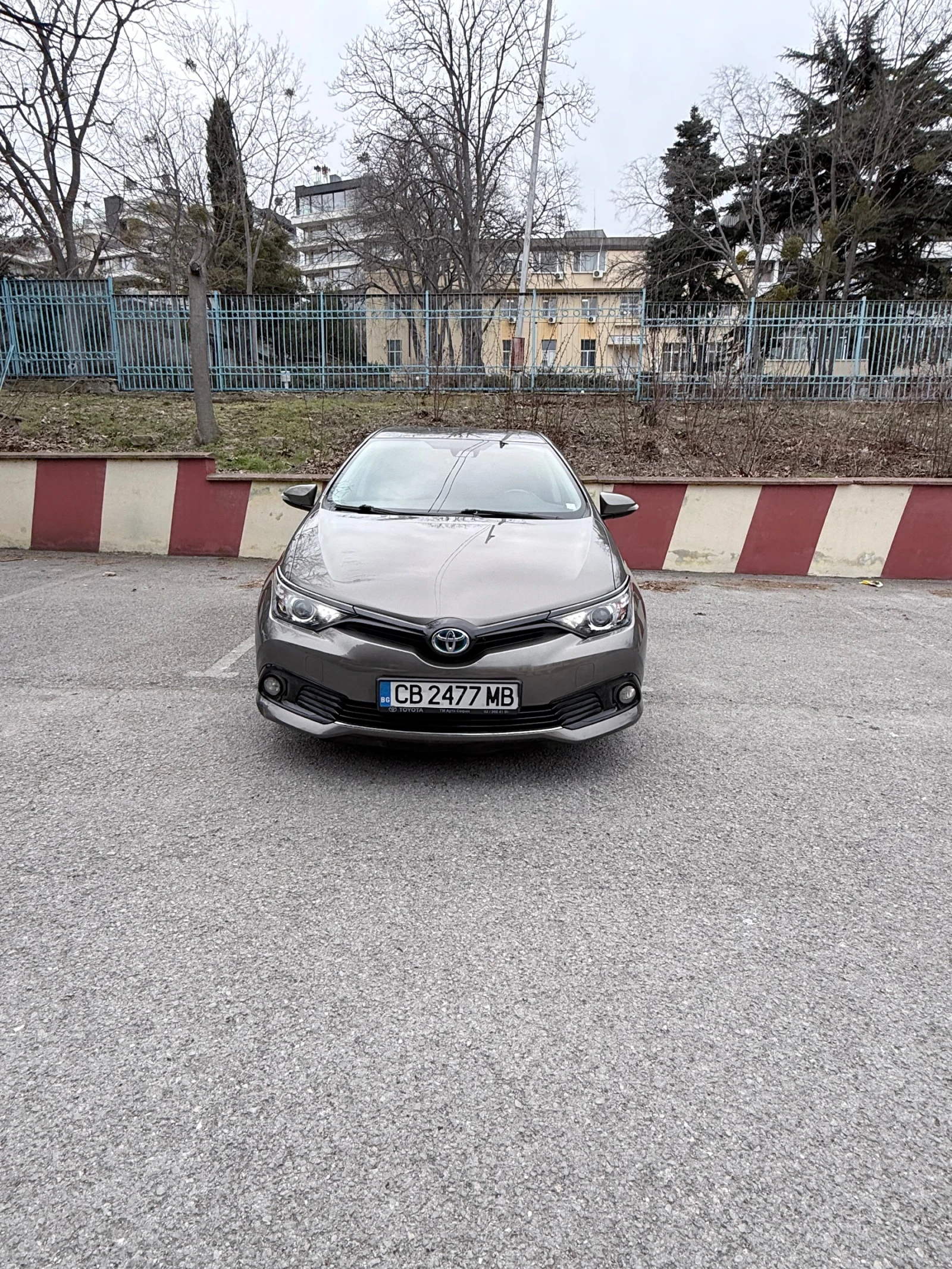 Toyota Auris Toyota Auris Гаранция до 2028г, снимка 8 - Автомобили и джипове - 55103598