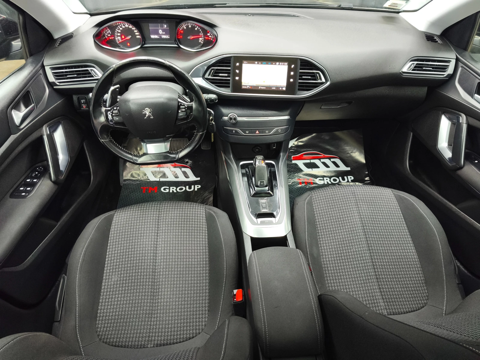 Peugeot 308 1.5HDI Automatic Euro6, снимка 12 - Автомобили и джипове - 55314163