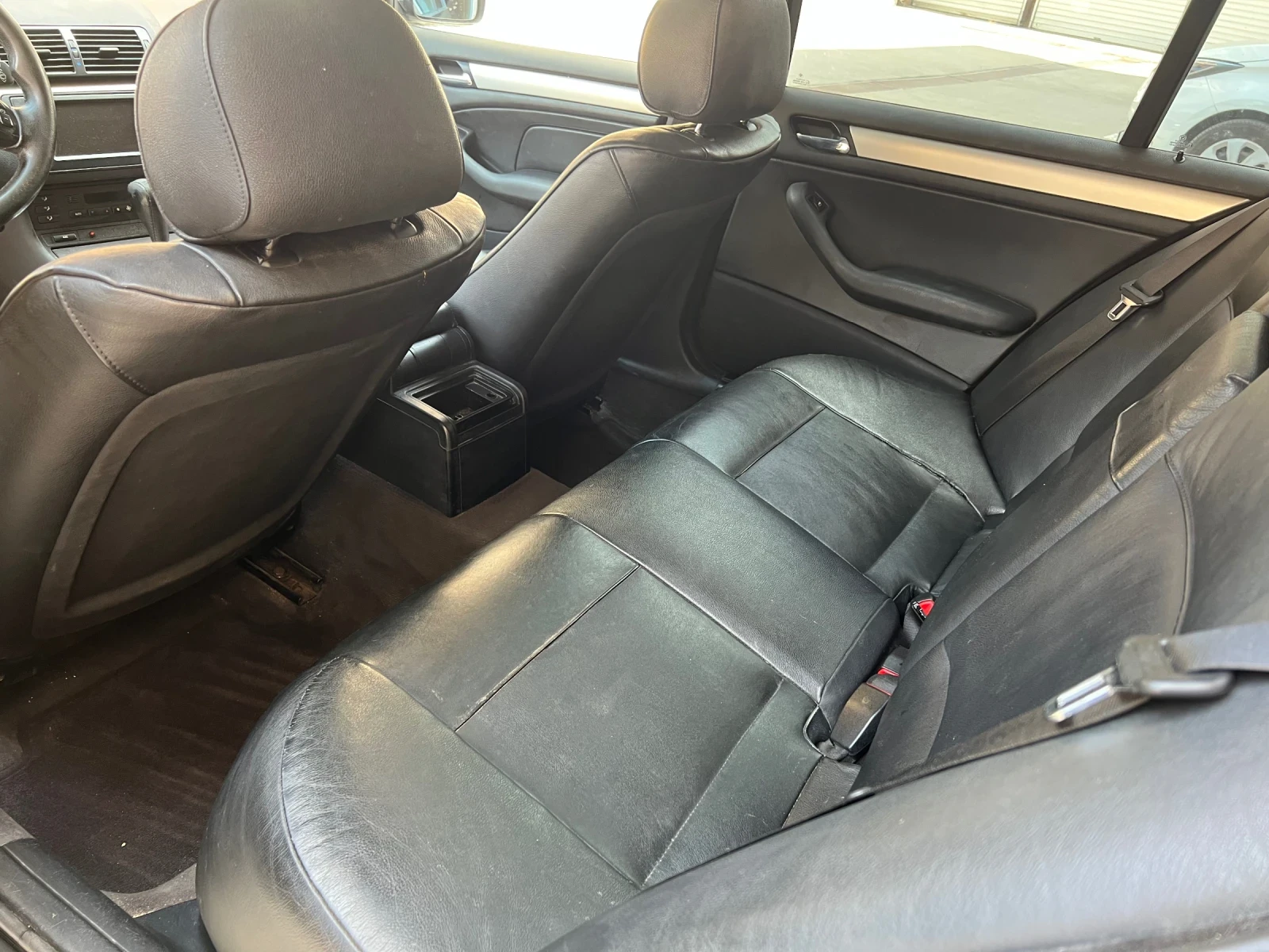 BMW 320 E46, снимка 11 - Автомобили и джипове - 55360538