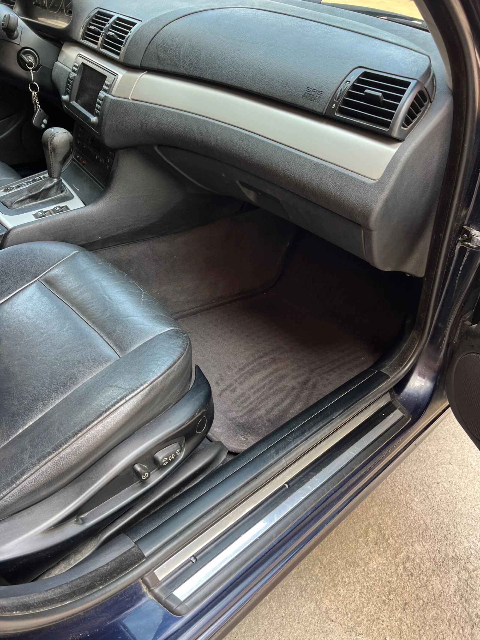BMW 320 E46, снимка 15 - Автомобили и джипове - 55360538