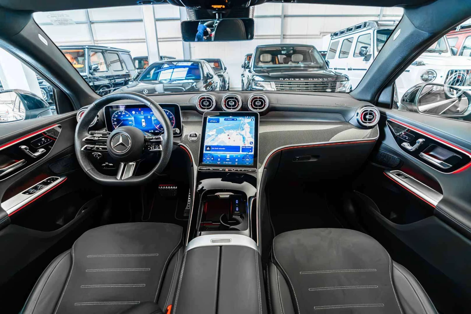 Mercedes-Benz GLC 200 NEW MODEL* 4 MATIC* AMG* PANO* , снимка 10 - Автомобили и джипове - 55652018