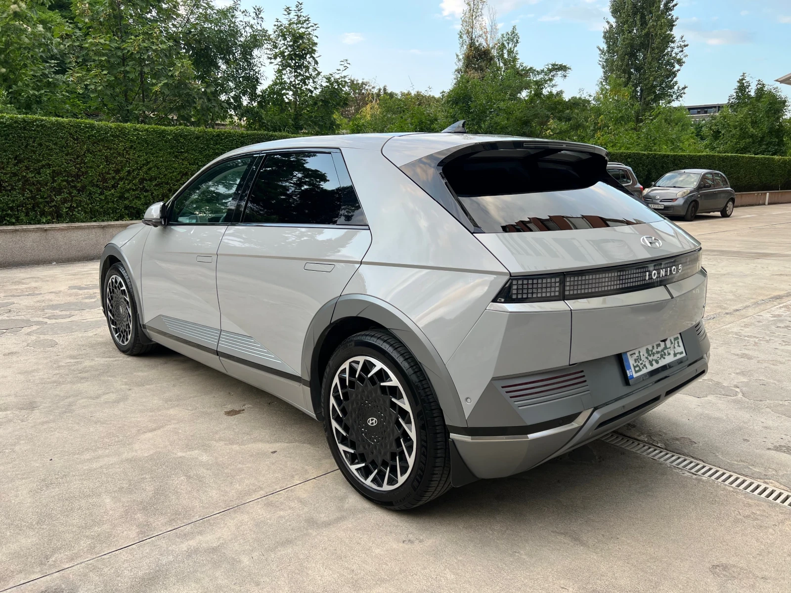 Hyundai Ioniq 5 AWD 77KW UNIQ, снимка 4 - Автомобили и джипове - 55695382