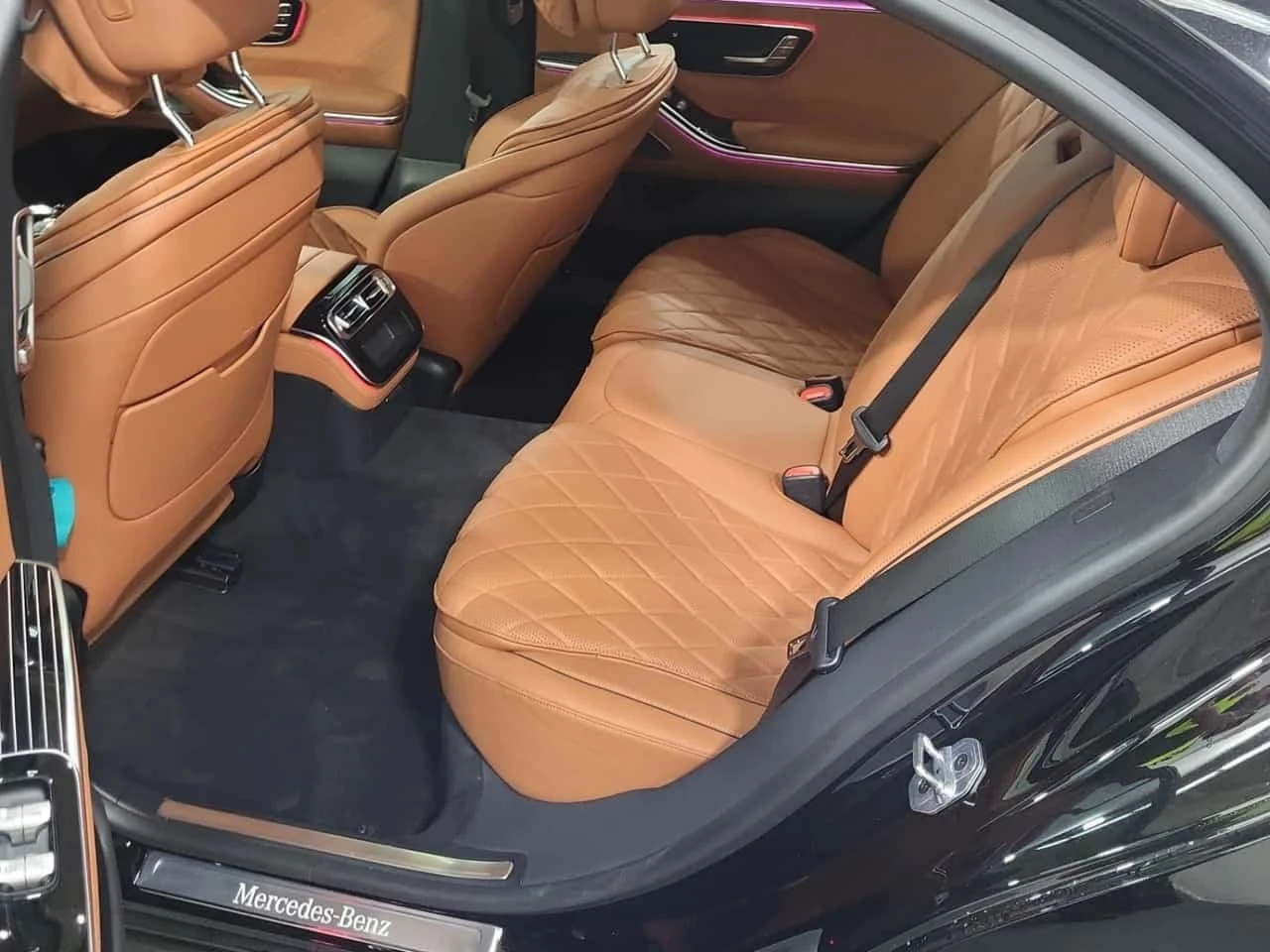 Mercedes-Benz S 580 * 4matic Sedan * CARFAX * ПОДГРЕВ * , снимка 13 - Автомобили и джипове - 56293477