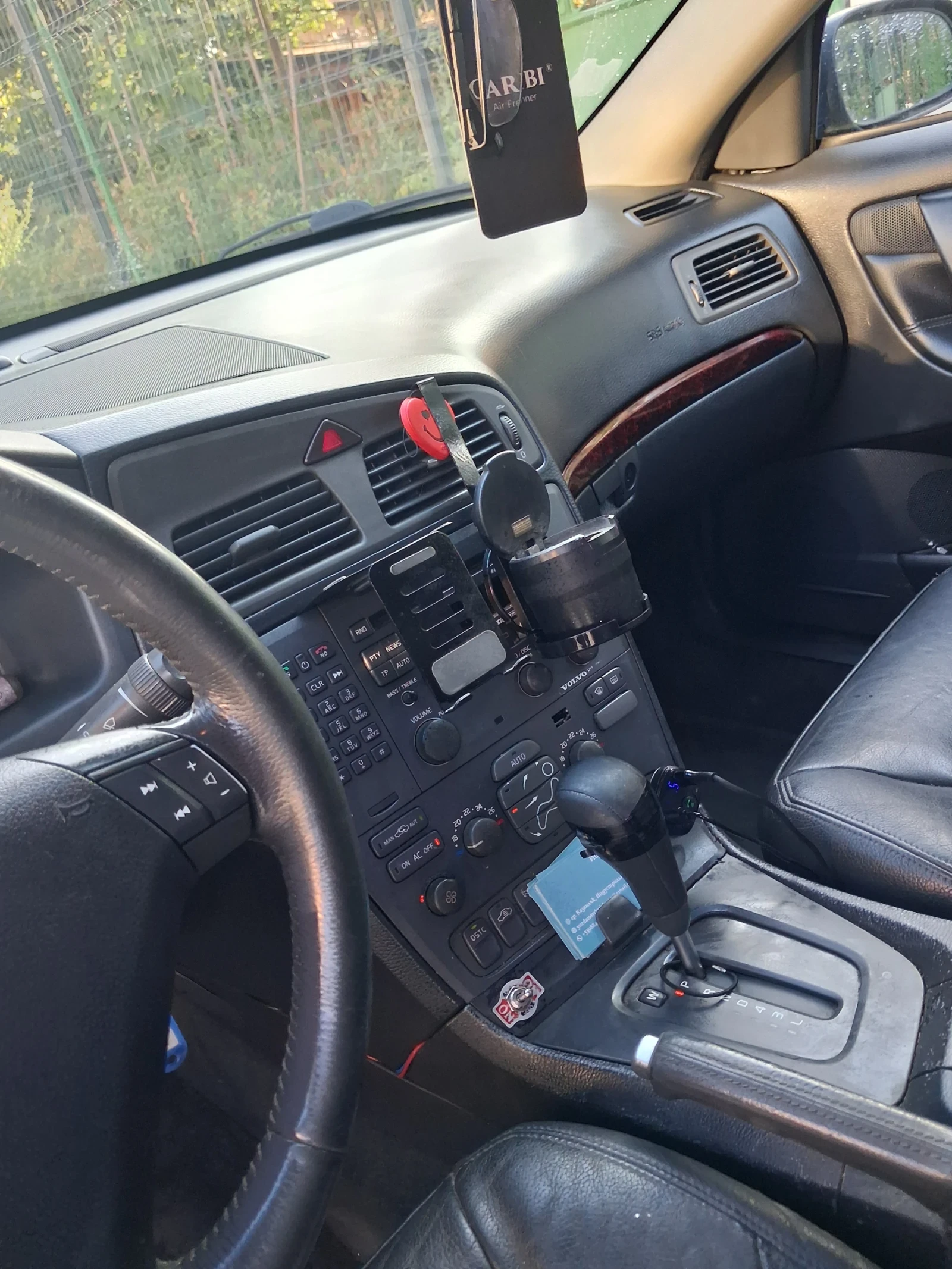 Volvo S60 2.4, снимка 2 - Автомобили и джипове - 56377129