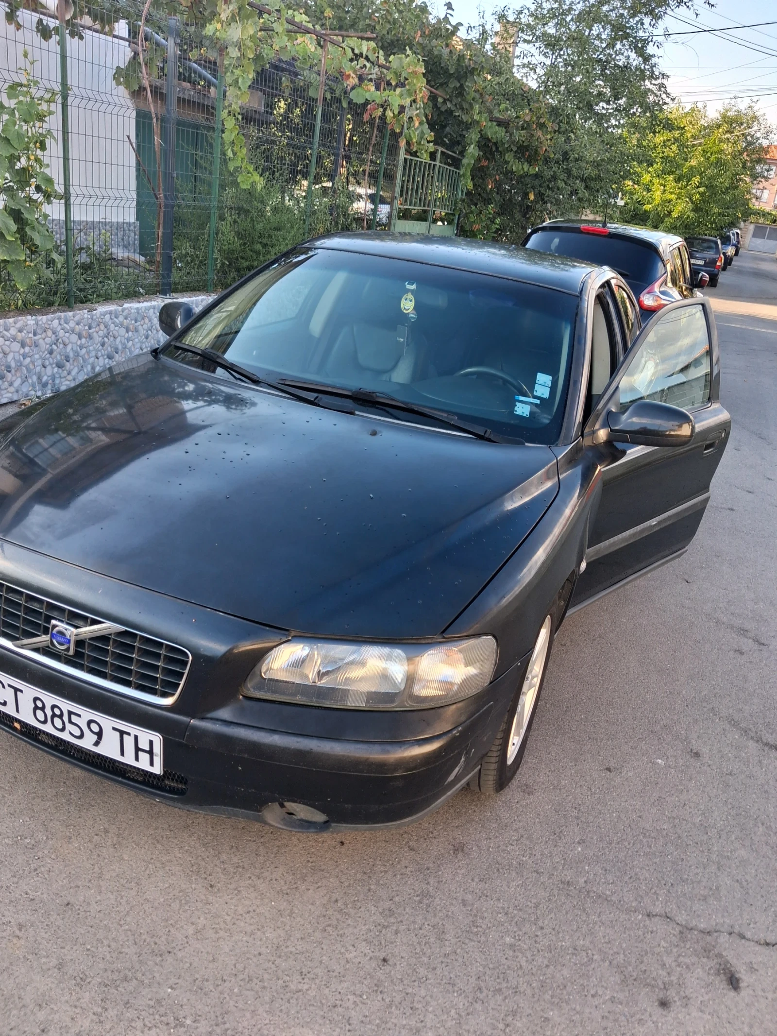 Volvo S60 2.4, снимка 7 - Автомобили и джипове - 56377129