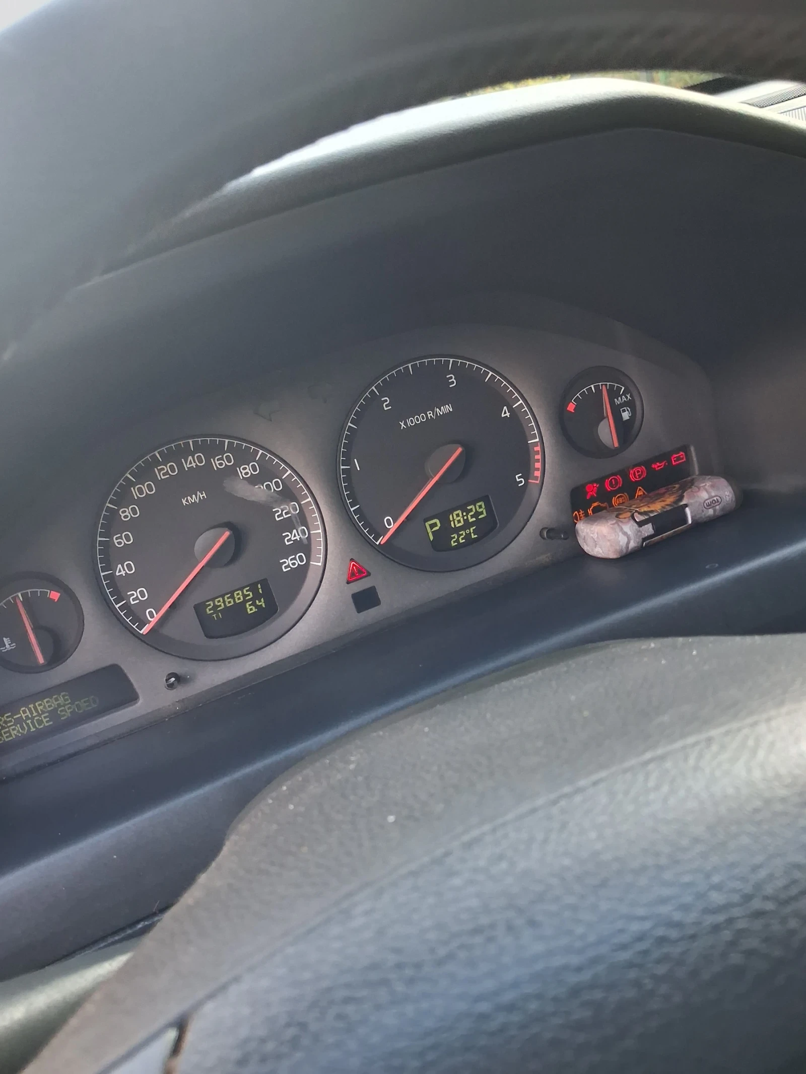 Volvo S60 2.4, снимка 3 - Автомобили и джипове - 56377129