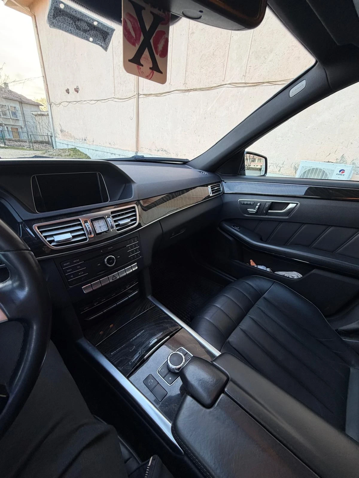 Mercedes-Benz E 300, снимка 8 - Автомобили и джипове - 56534886