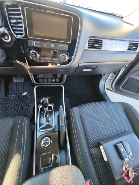 Mitsubishi Outlander 2.0 - Бензин - Автоматични - 150 hp, снимка 11