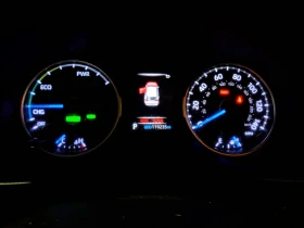 Toyota Rav4 2.5l Hybrid Xle, снимка 9