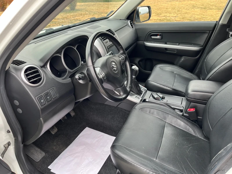 Suzuki Grand vitara 1.9TDI 4x4 Full, снимка 14 - Автомобили и джипове - 47931207