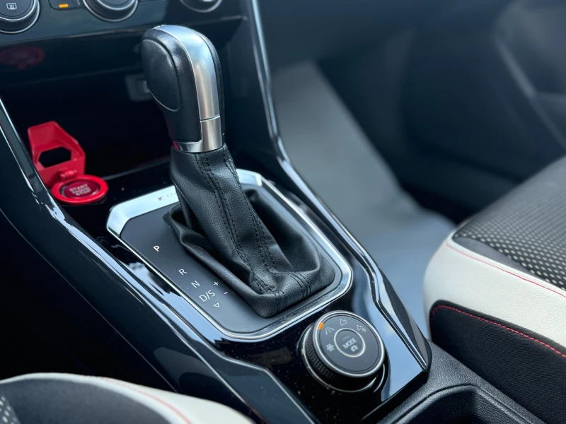 VW T-Roc 6 МЕСЕЦА ГАРАНЦИЯ!!!/2.0TSI!!4х4!!От България!!!, снимка 10 - Автомобили и джипове - 52280918