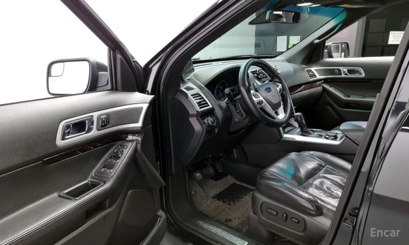 Ford Explorer, снимка 10 - Автомобили и джипове - 52752027