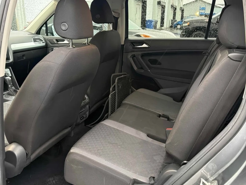 VW Tiguan * Trendline * CARFAX * БЕЗ ПЪРВОНАЧАЛНА ВНОСКА, снимка 10 - Автомобили и джипове - 53128452