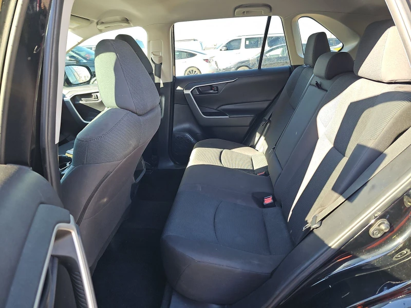 Toyota Rav4, снимка 13 - Автомобили и джипове - 53247400