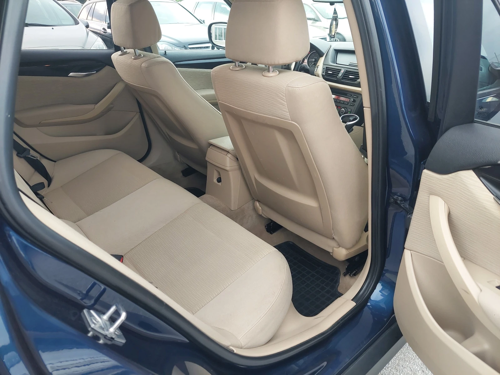 BMW X1 2.0D АВТОМАТ - изображение 10