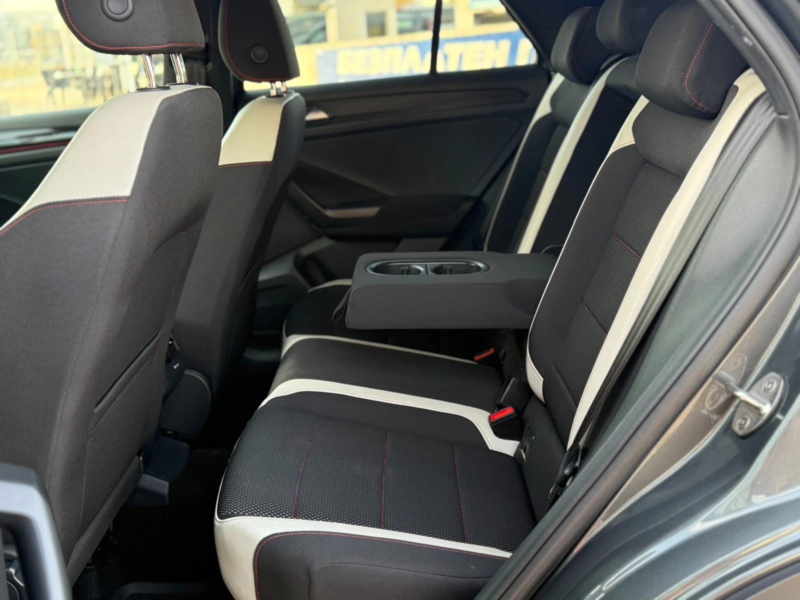 VW T-Roc 6  !!!/2.0TSI!!44!! !!! | Mobile.bg   7