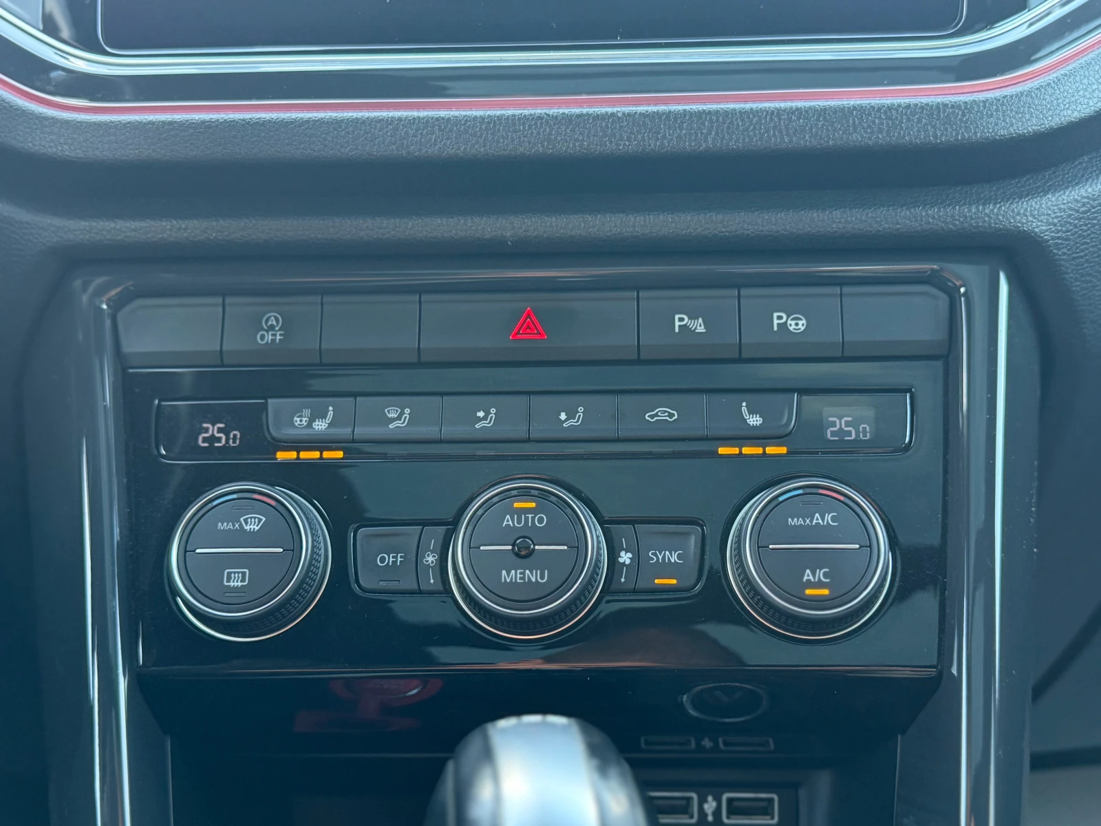 VW T-Roc 6  !!!/2.0TSI!!44!! !!! | Mobile.bg   12