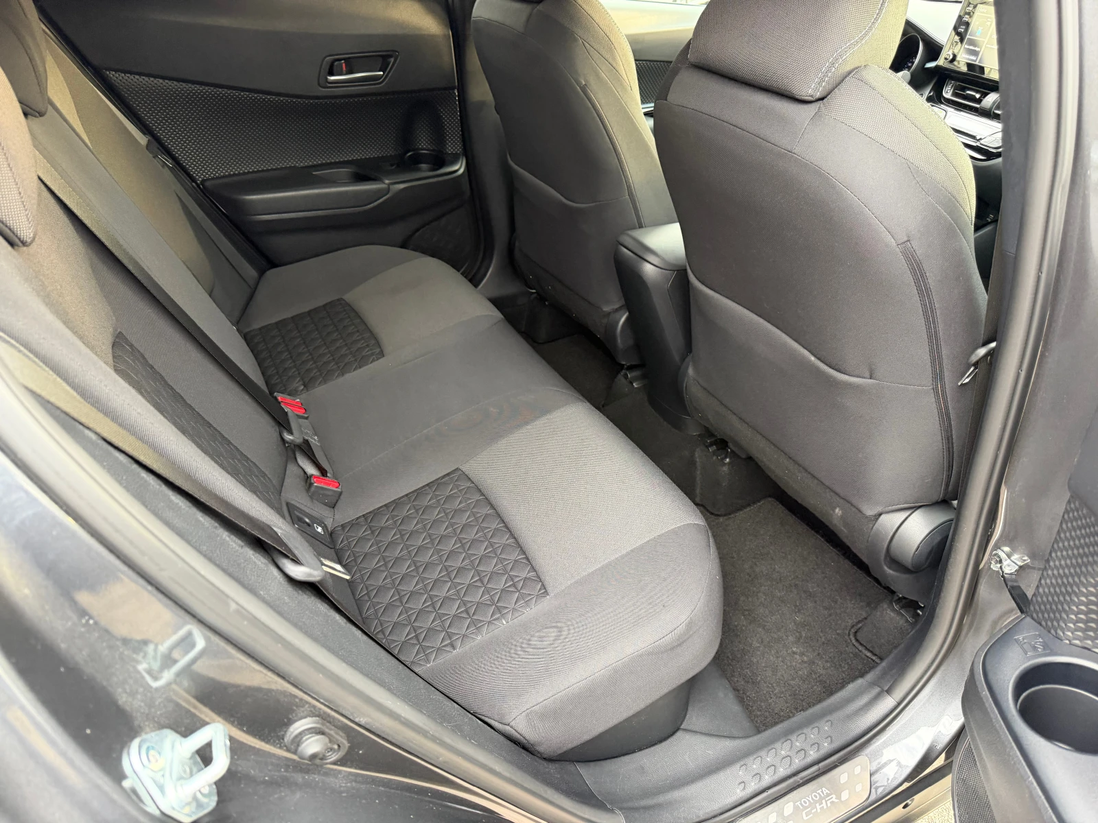 Toyota C-HR 2.0h 184. 37000.Luxury FACE  | Mobile.bg   13