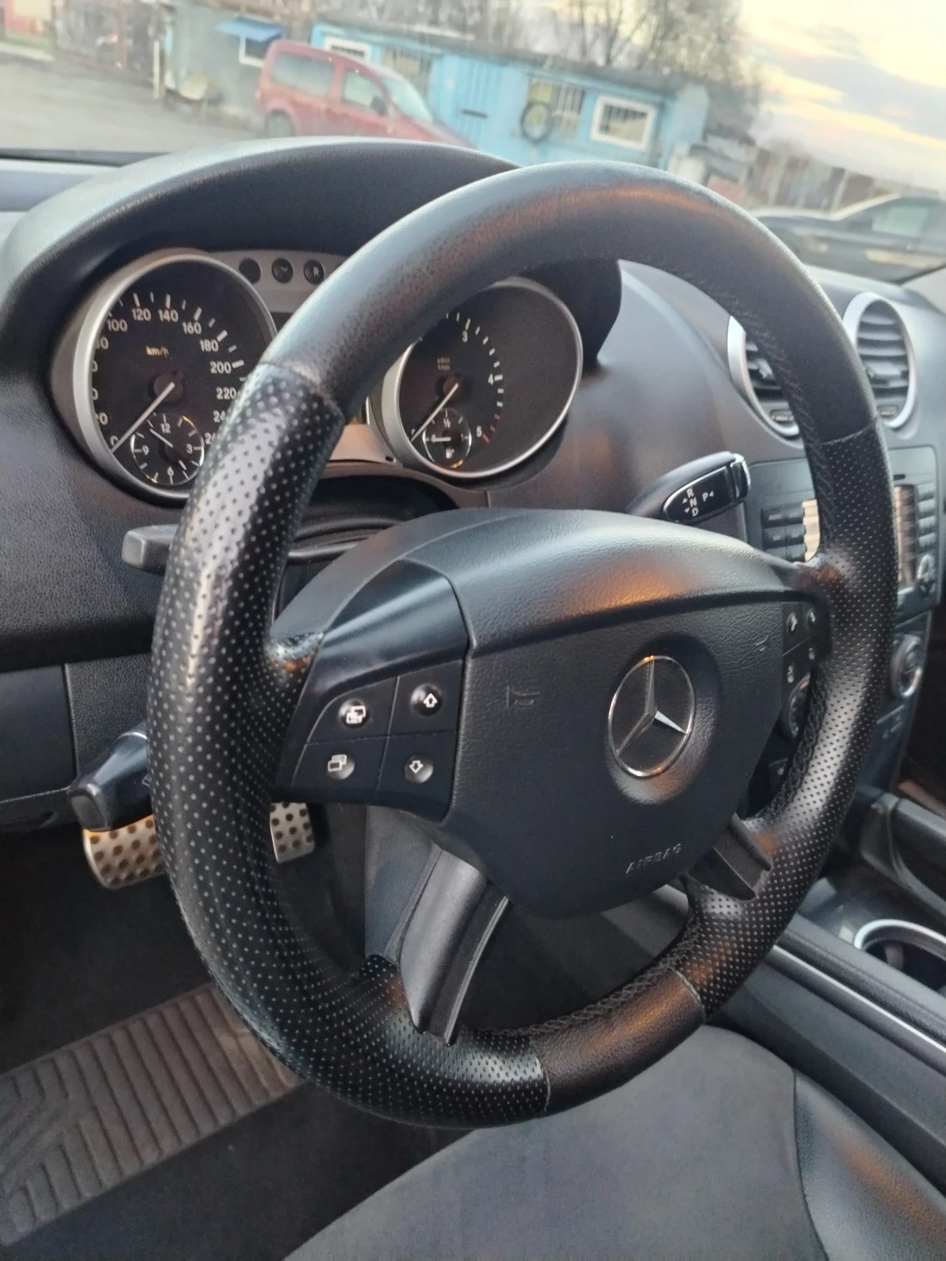 Mercedes-Benz ML 280  - изображение 6