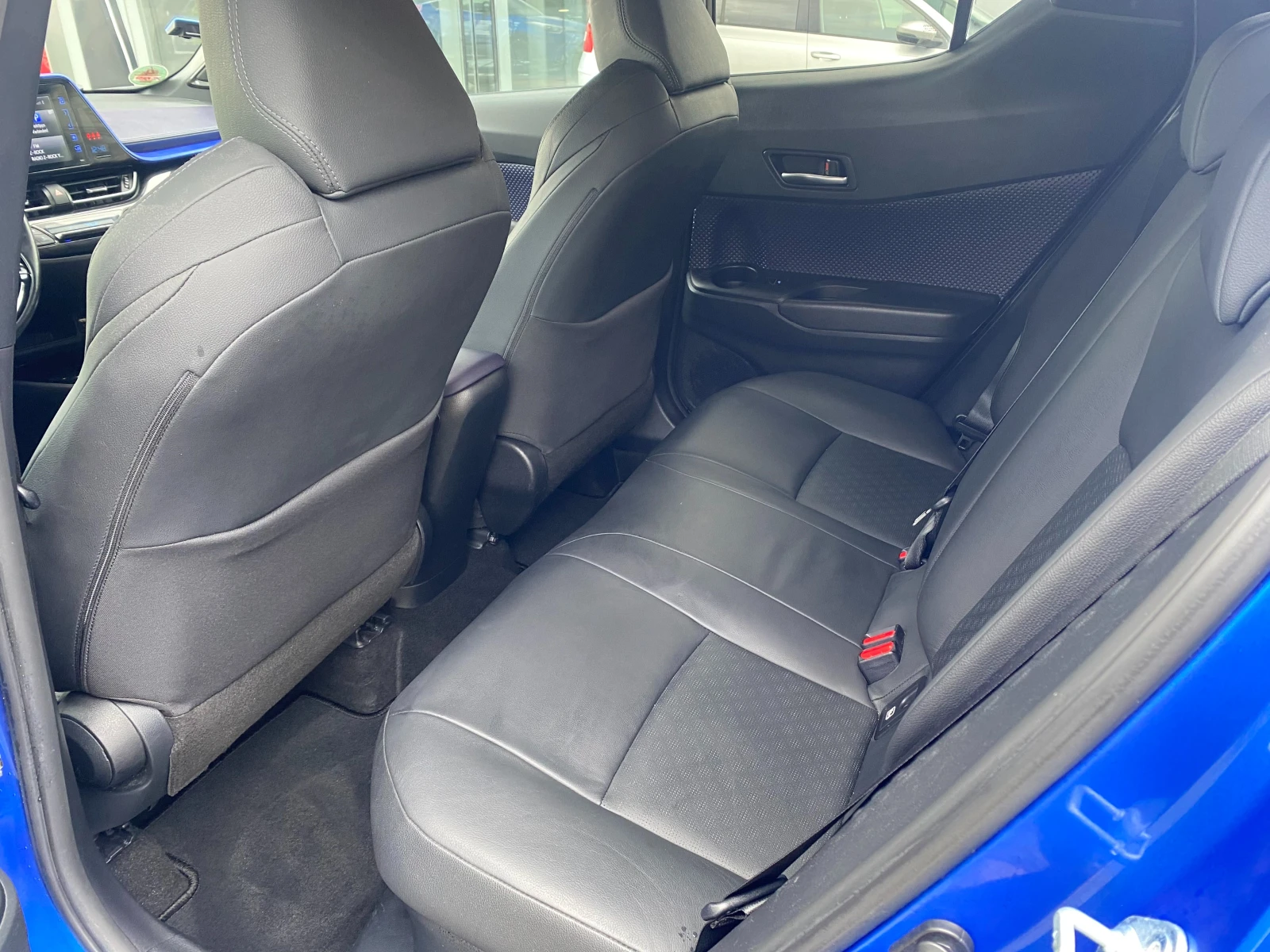 Toyota C-HR 1.8 H Style - изображение 10