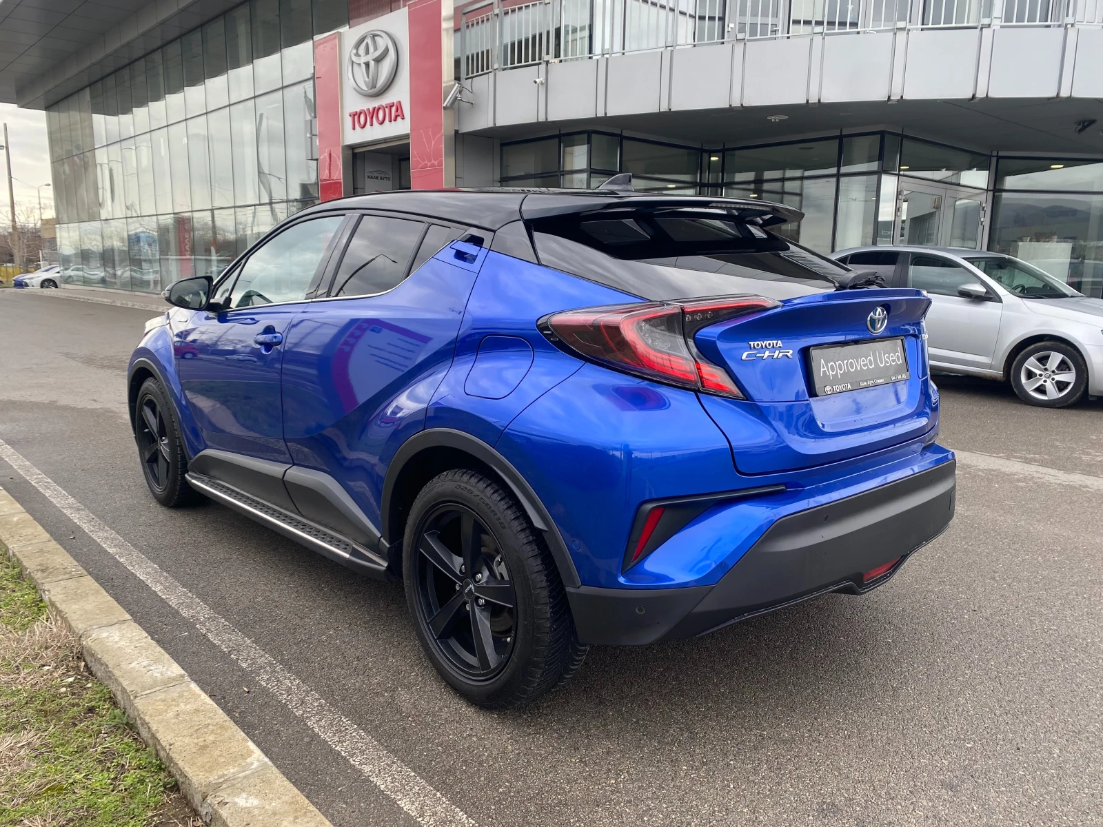 Toyota C-HR 1.8 H Style - изображение 7