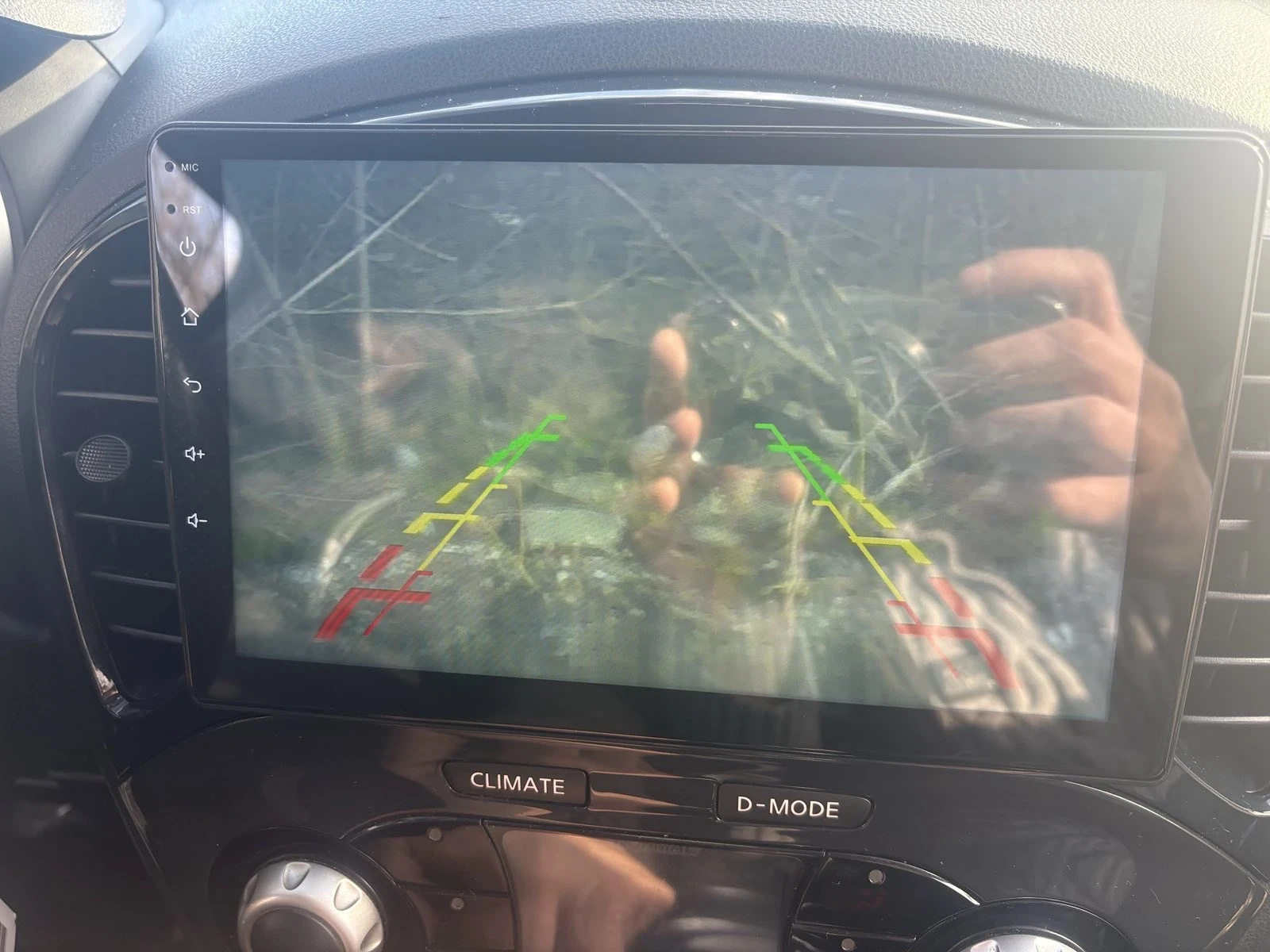 Nissan Juke, снимка 9 - Автомобили и джипове - 53879324