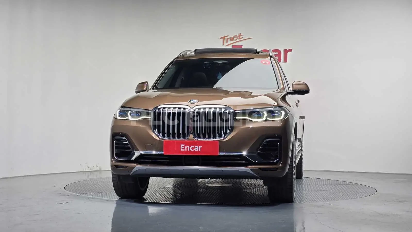 BMW X7 30d xDrive| PANO| TV| 360| 7МЕСТА| ВКЛ.ТЕХНОТЕСТ, снимка 4 - Автомобили и джипове - 54750105