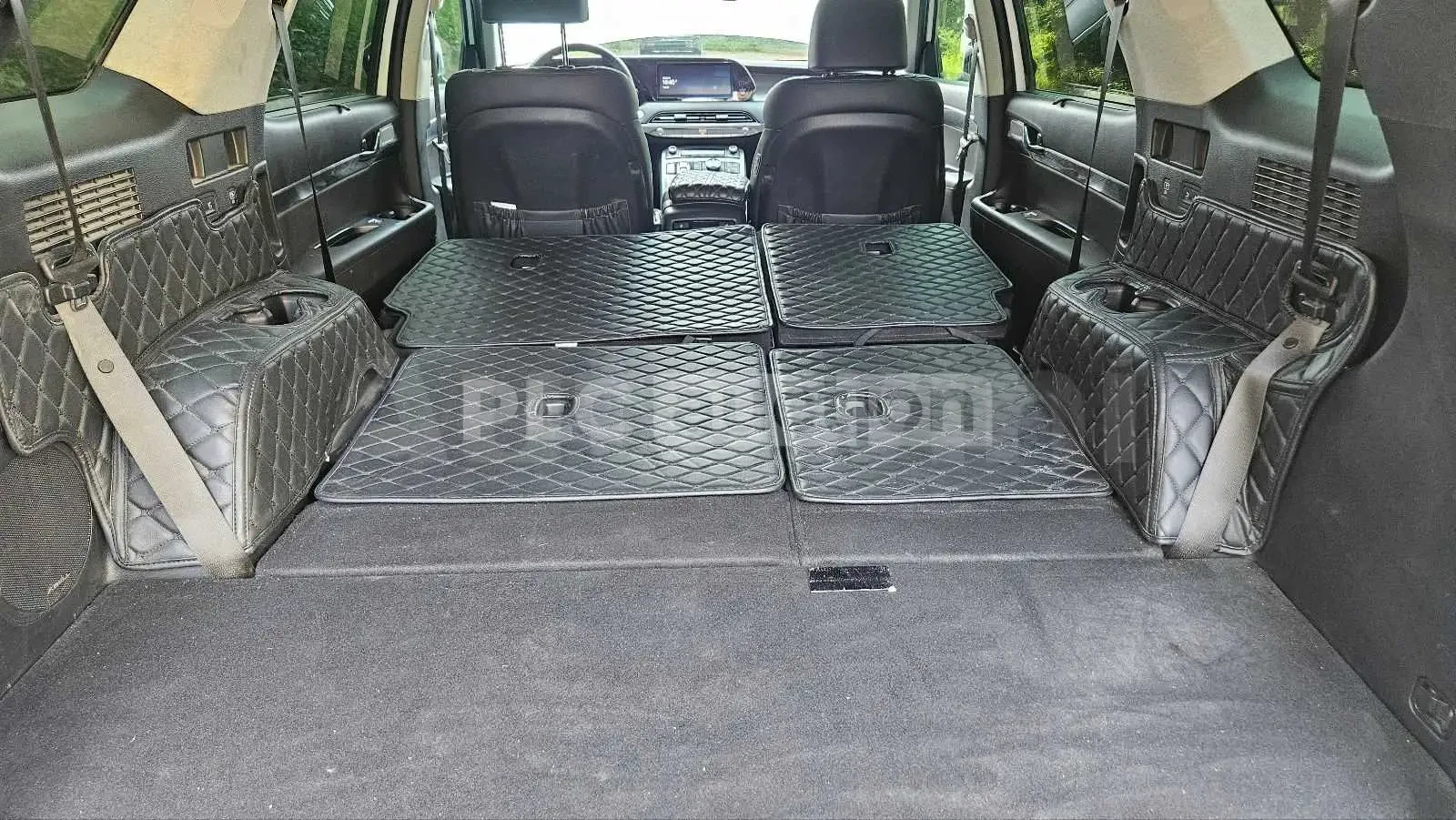Hyundai Palisade 2.2 4x4| КАМЕРА| ПАНО| ОБДУХ| ВКЛ.ТЕХНОТЕСТ, снимка 13 - Автомобили и джипове - 54789111