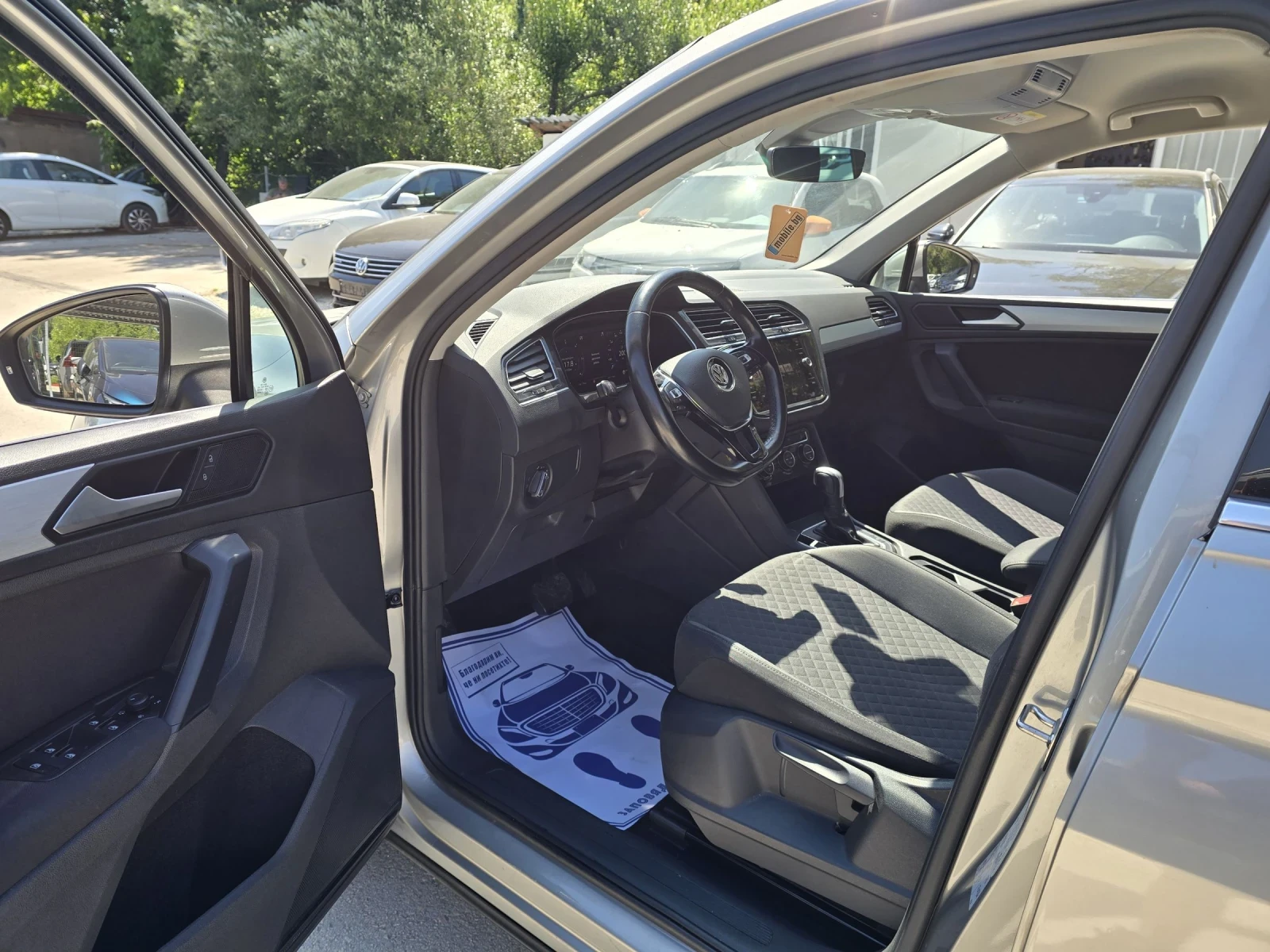 VW Tiguan 2.0TDI 150к.с R-line DSG, снимка 10 - Автомобили и джипове - 55184481