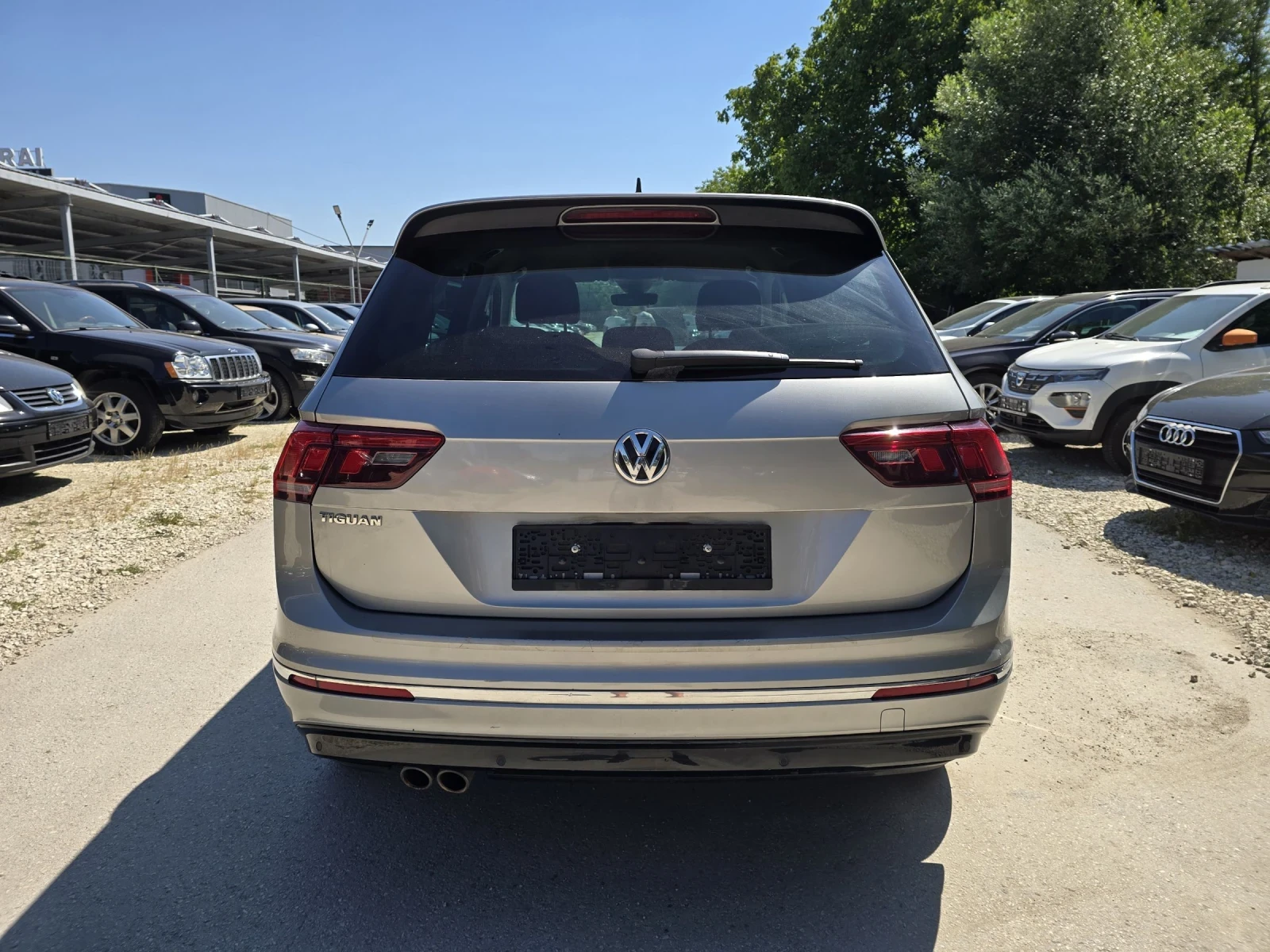 VW Tiguan 2.0TDI 150к.с R-line DSG, снимка 6 - Автомобили и джипове - 55184481