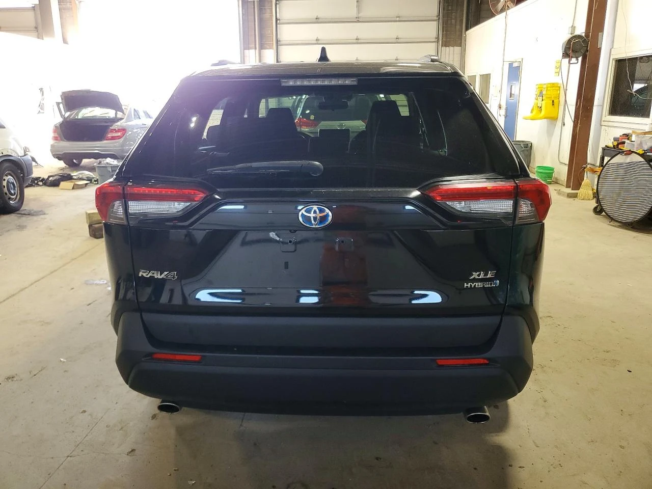 Toyota Rav4 2.5l Hybrid Xle, снимка 6 - Автомобили и джипове - 56215224