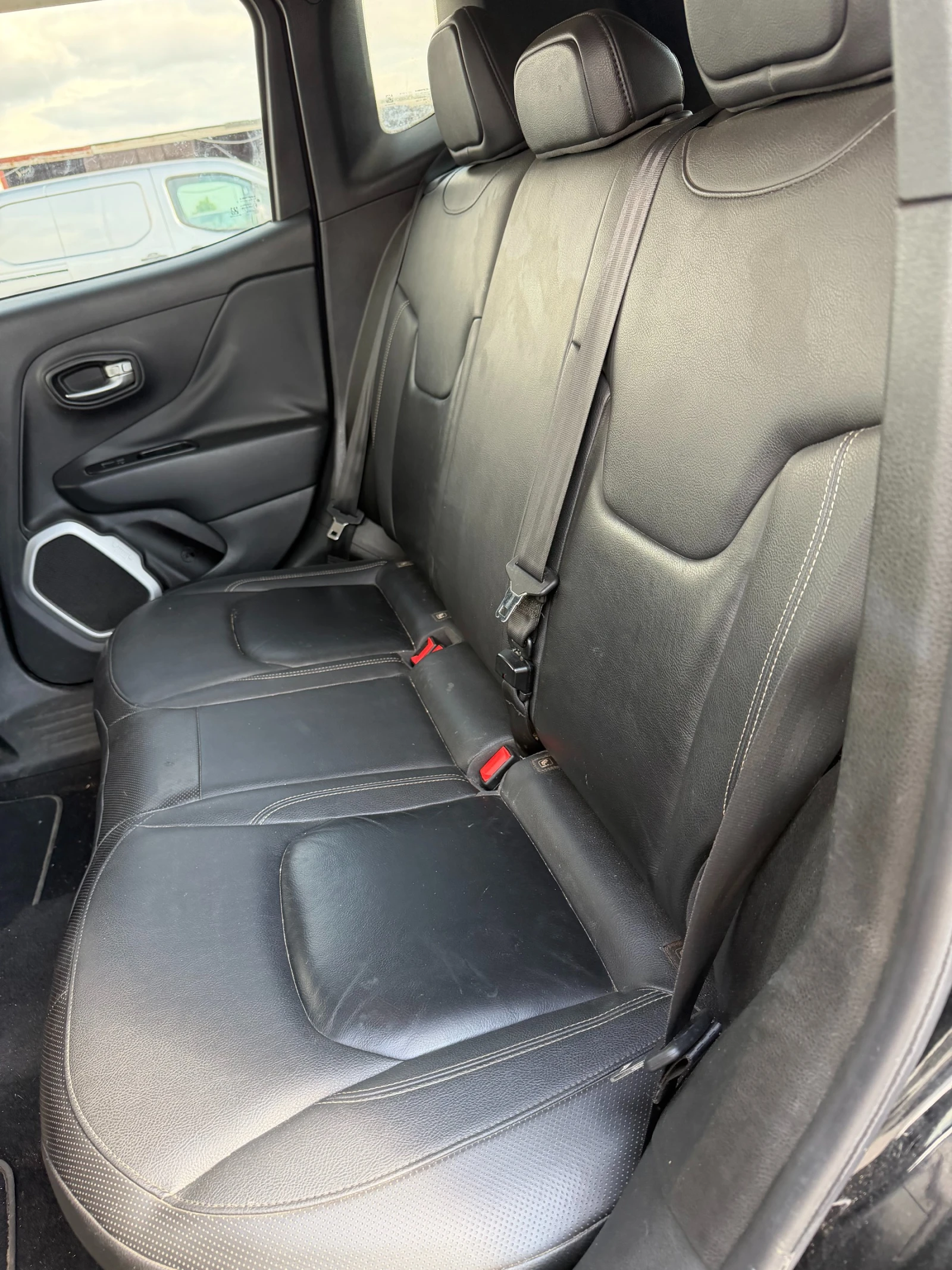 Jeep Renegade 2.0M-JET AVTOMAT/KOJA/NAVI EURO 6, снимка 10 - Автомобили и джипове - 56272689