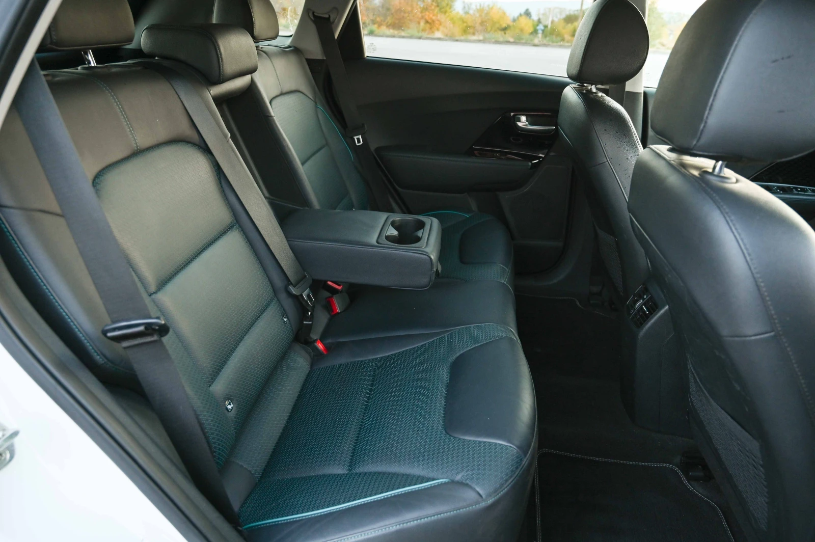Kia Niro 64kw* Premium* ������* 100%SOH* full | Mobile.bg � ����������� 16
