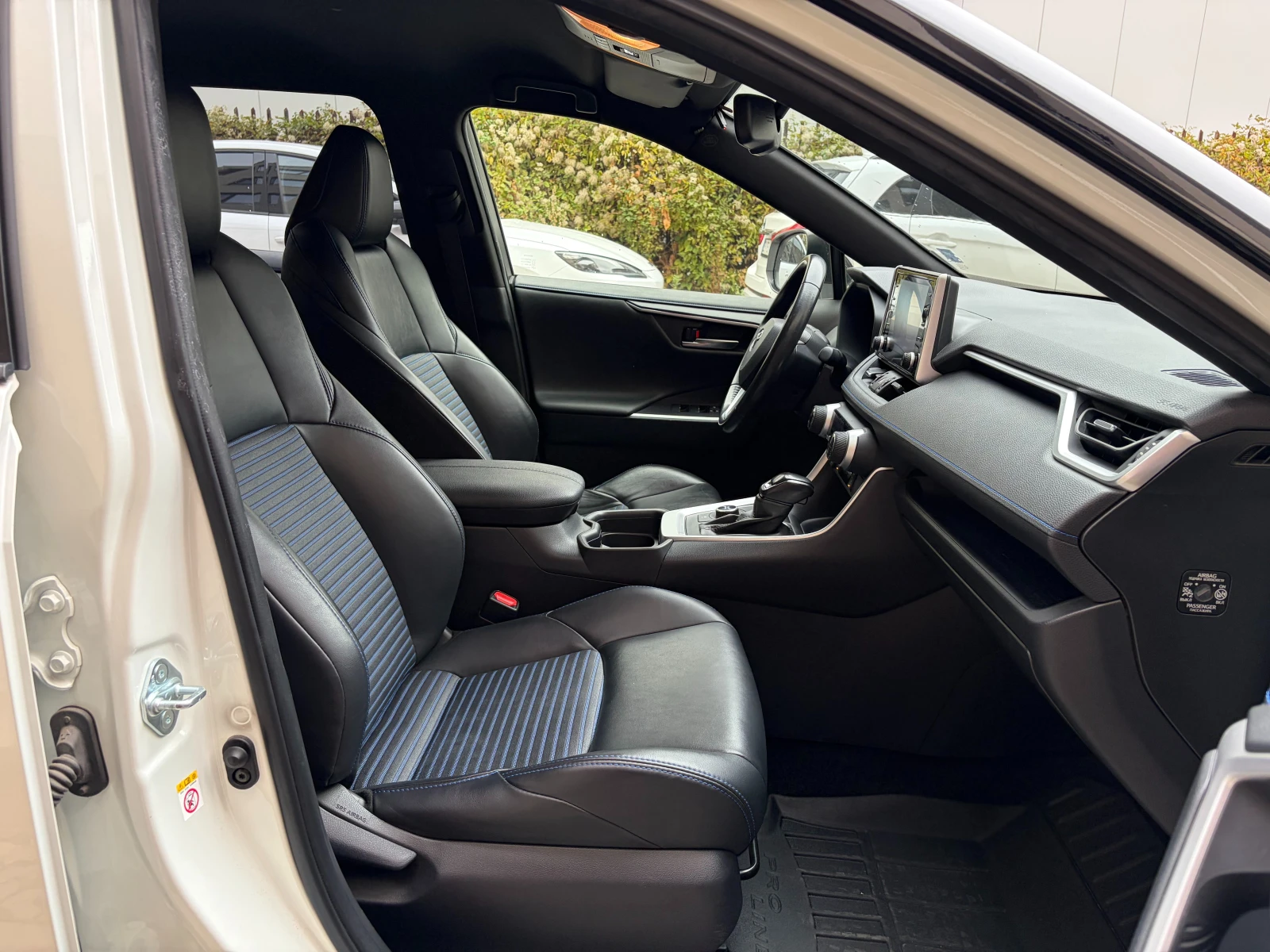 Toyota Rav4 2.5 Hybrid AWD-i Luxury- � �������� | Mobile.bg � ����������� 14
