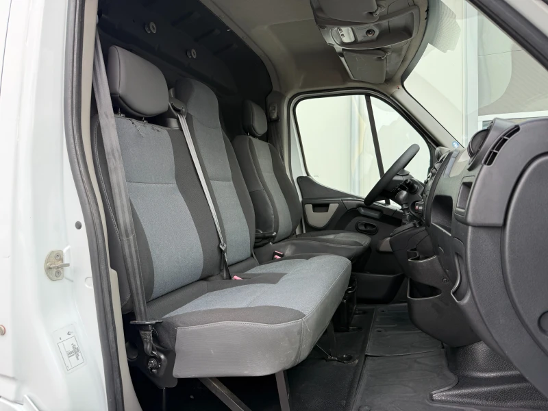 Renault Master 2.3 DCI , снимка 12 - Бусове и автобуси - 52361712