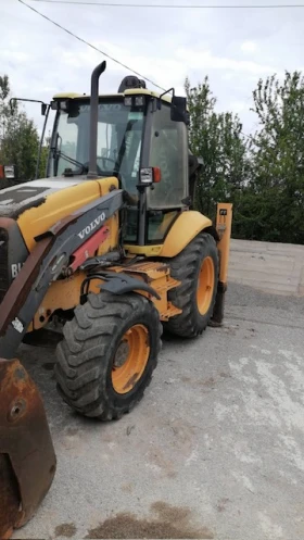 Багер Volvo BL71+ 