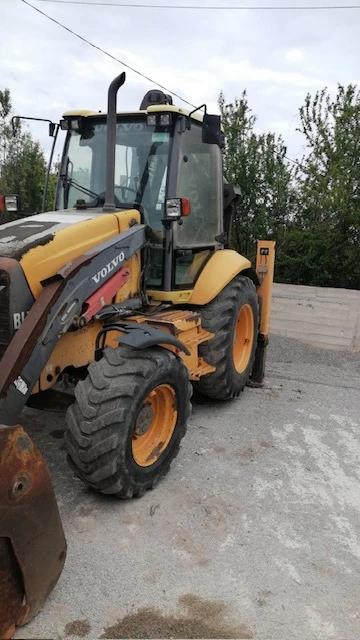 Багер Volvo BL71+ 