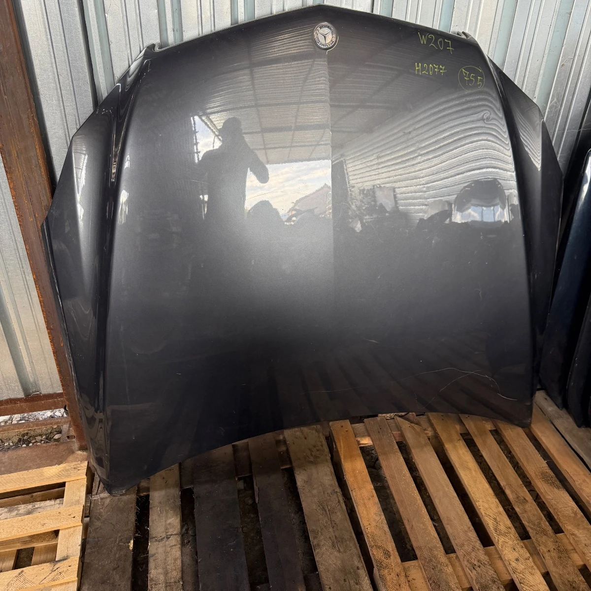 Преден капак за Mercedes W207 2077-2077