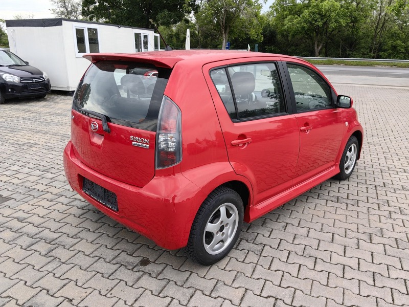 Daihatsu Sirion 1.3i 90кс 4х4 , снимка 6 - Автомобили и джипове - 45717541
