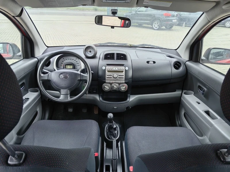 Daihatsu Sirion 1.3i 90кс 4х4 , снимка 10 - Автомобили и джипове - 45717541