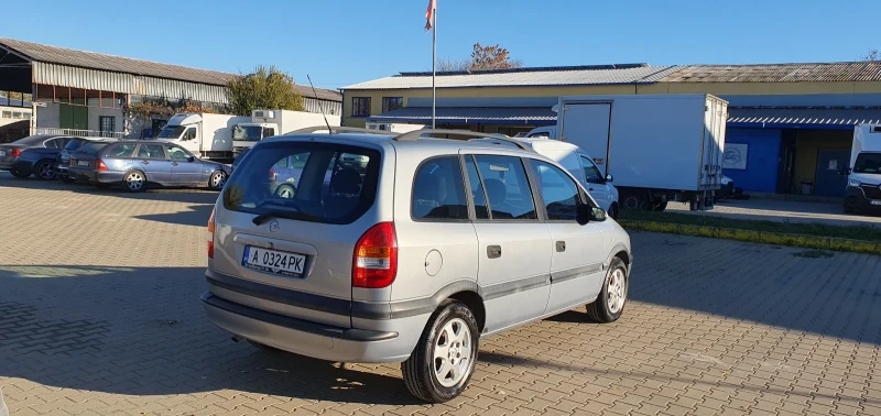 Opel Zafira, снимка 4 - Автомобили и джипове - 48296214