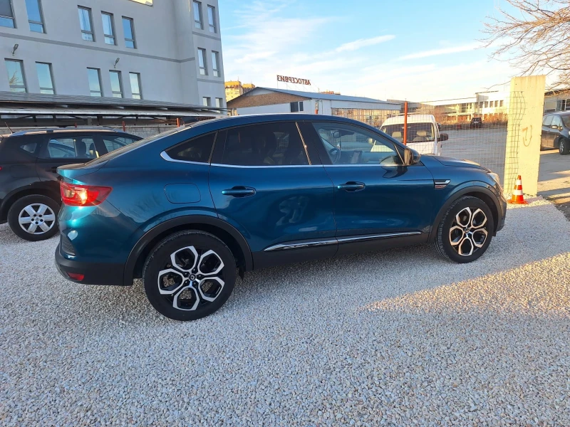 Renault Arkana 1, 6i* E-Hybrid/Navi/Kamera/Led/Keyless* , снимка 8 - Автомобили и джипове - 49533913